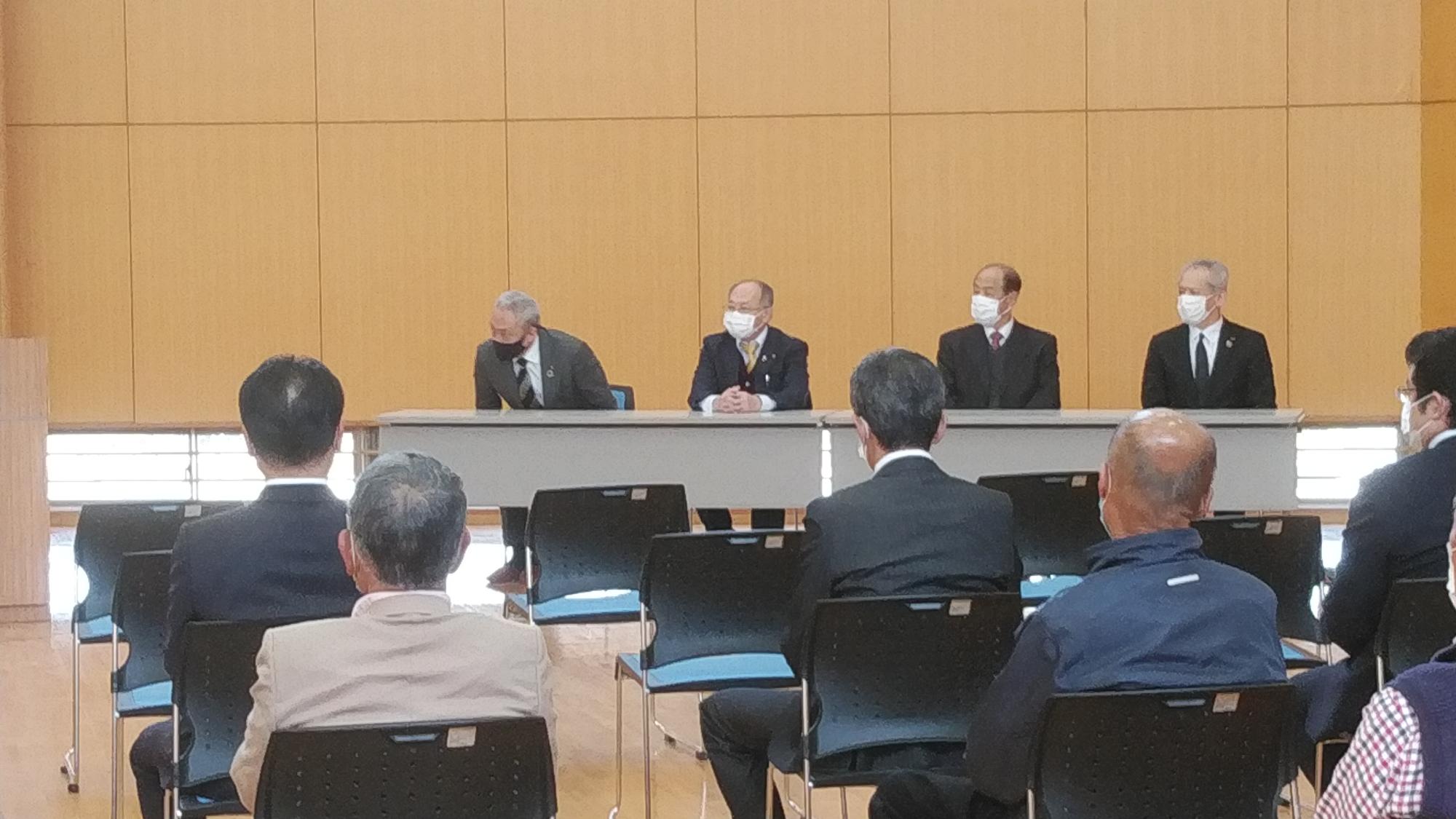 かもきみの湯で行われた内覧会の様子