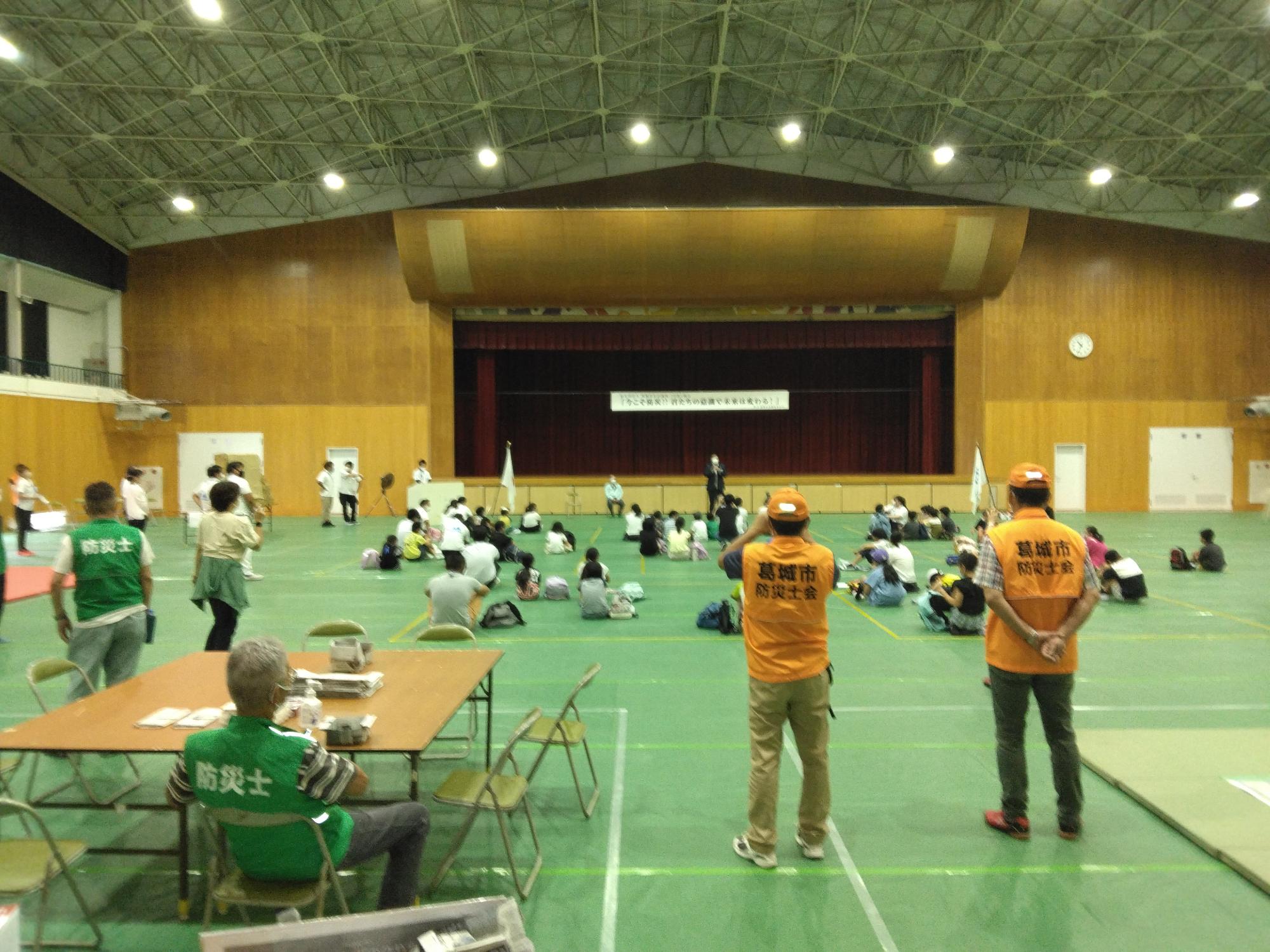 葛城市民体育館で開催された防災イベントの様子