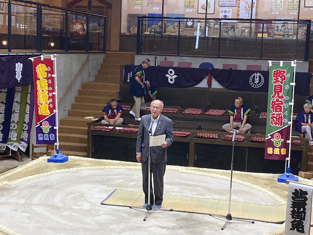 相撲甚句大会「八月場所」の様子