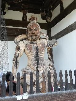 當麻寺仁王像(阿形)修理前の姿