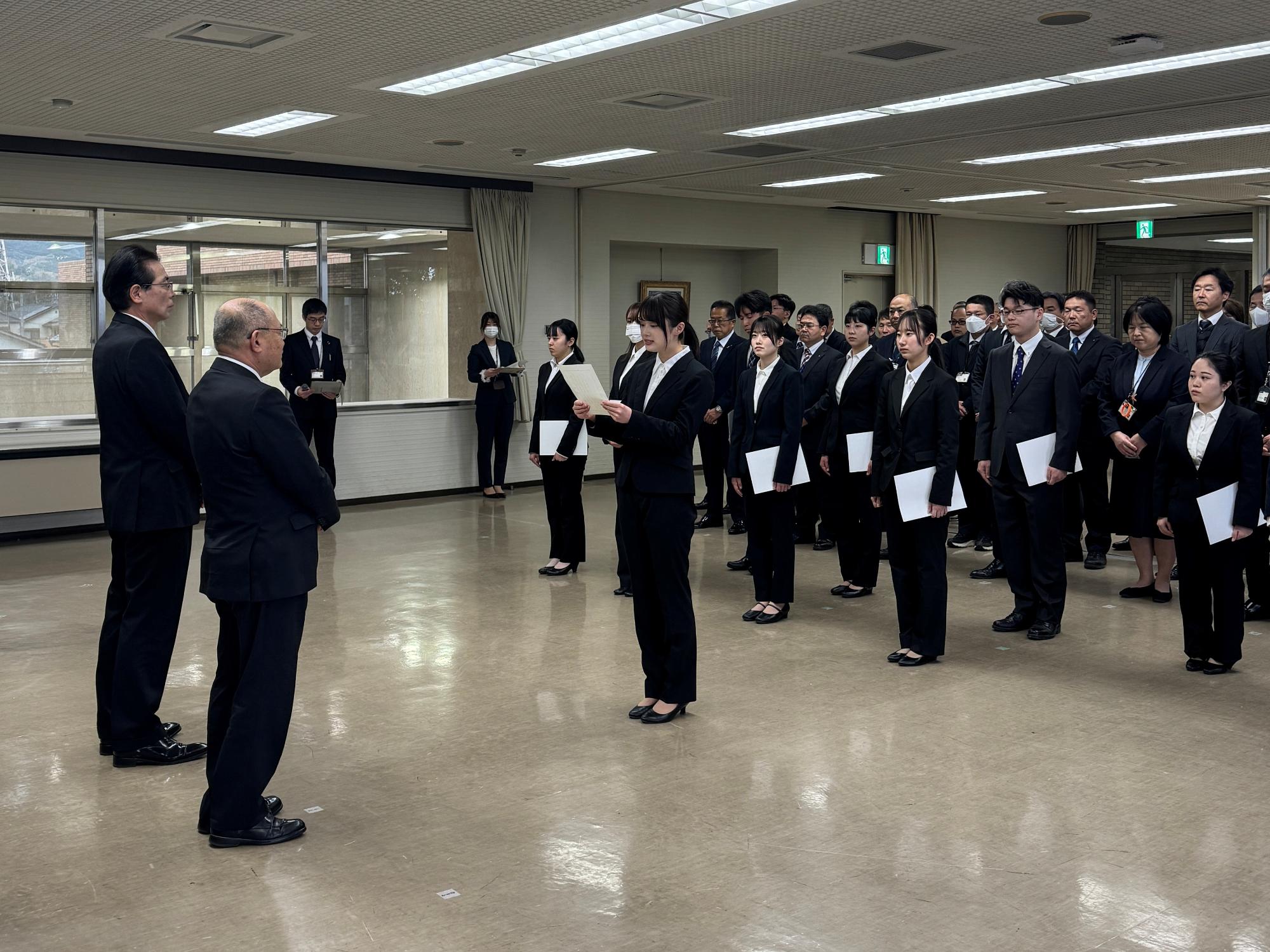 辞令交付式の様子
