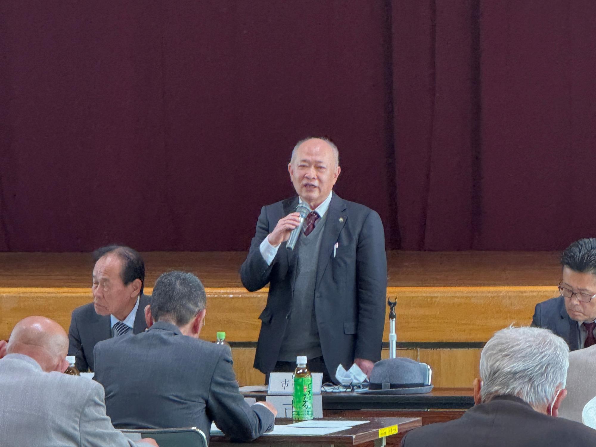 区長会の様子