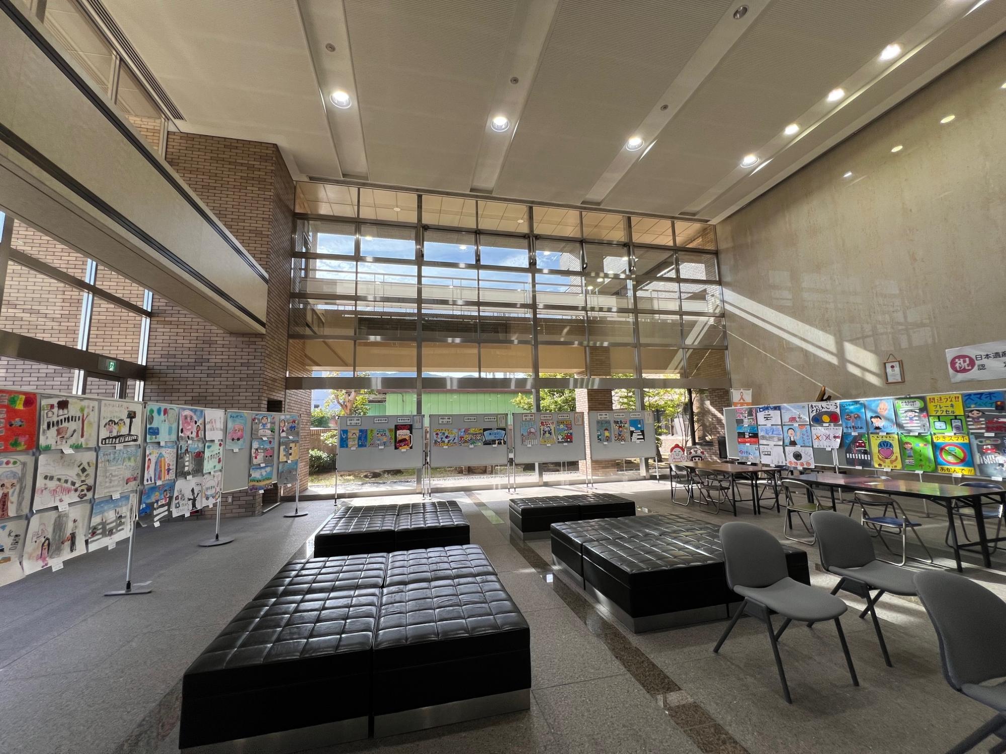 【送料無料】遊助さん掲載ページ（ポスターサイズ）#9050 A型看板 A0サイズ 屋内 屋外 横ロー 両面 PGSK-A0YLRS-G