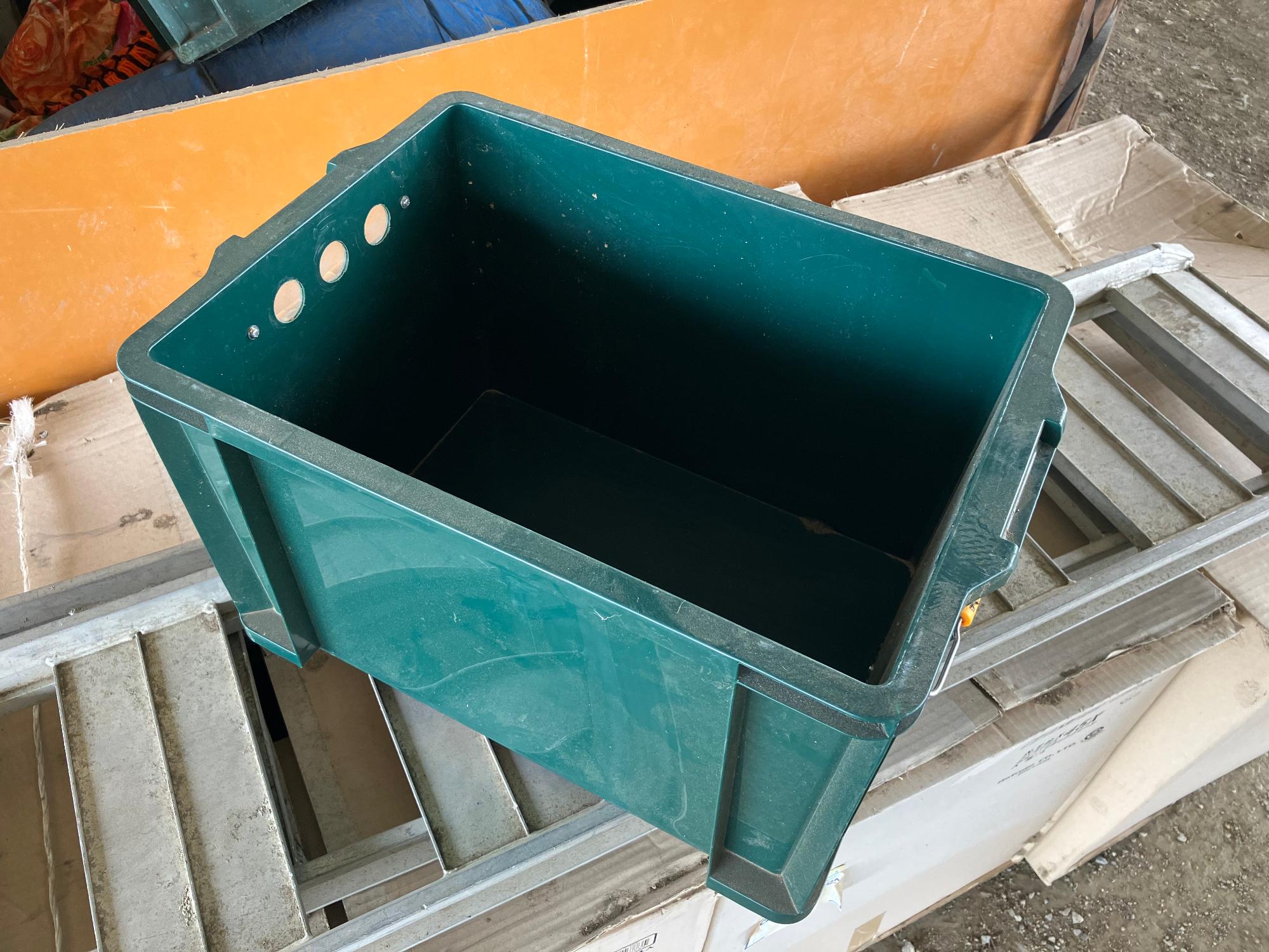 おひさま堆肥のコンテナ