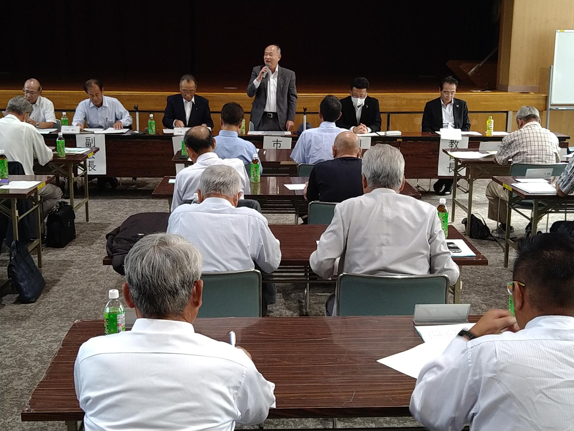 区長会の様子