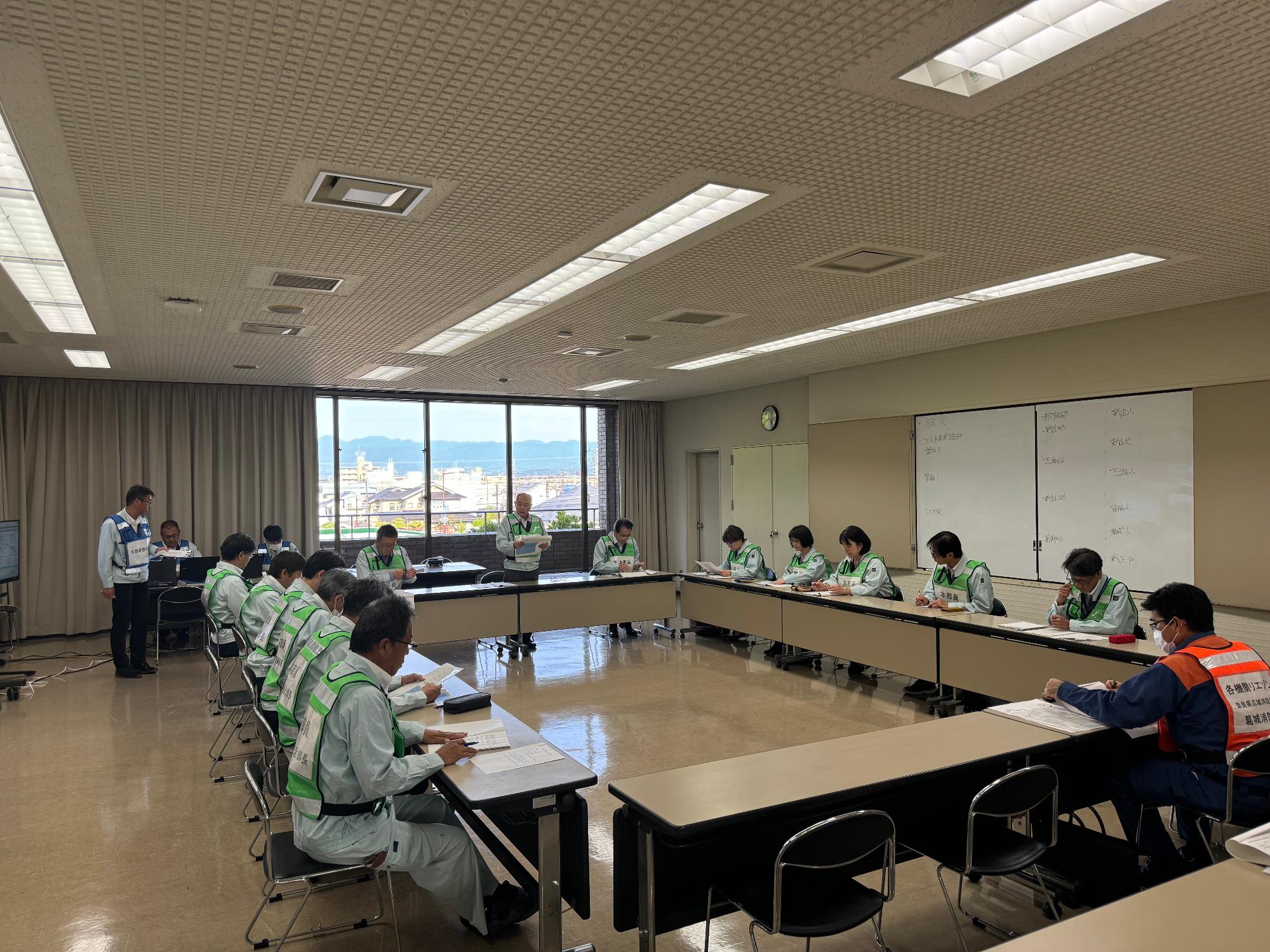 災害対策本部設置訓練の様子