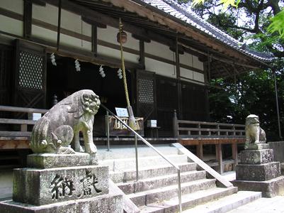 笛吹神社拝殿の外観の写真