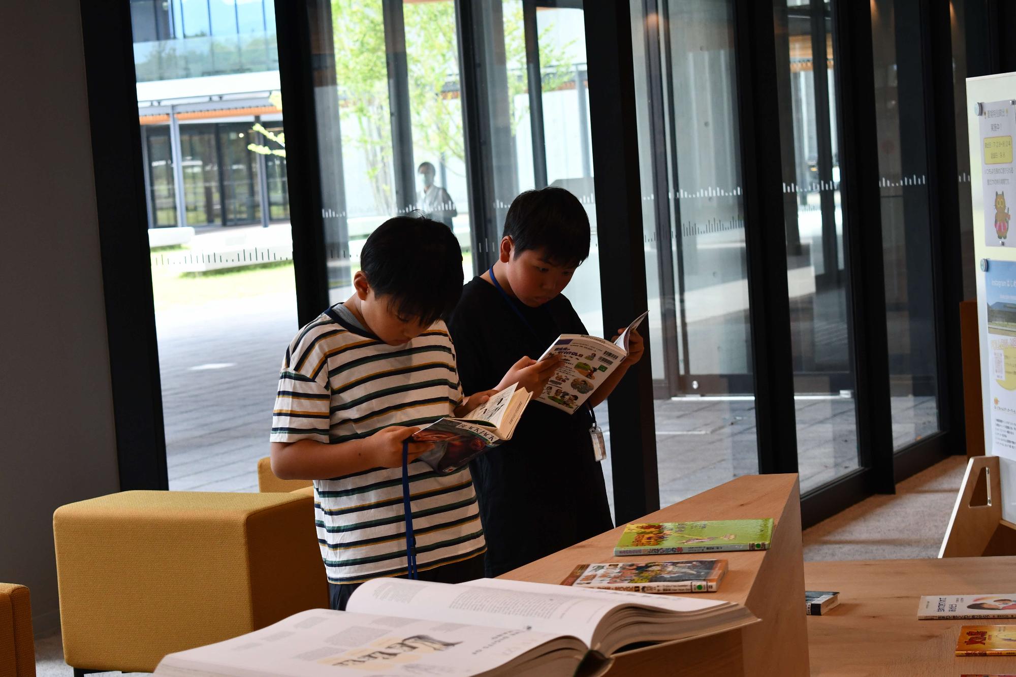 畝傍山キャンパス図書館