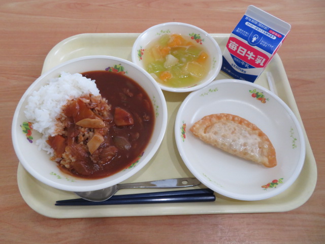 ごはん、牛乳