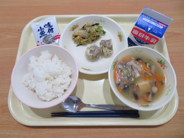 ごはん、牛乳、ならの小松菜しゅうまい、やみつきキャベツ、厚揚げの中華五目煮、小魚