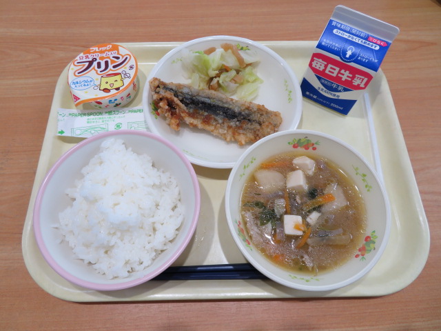 ごはん、牛乳、さんまのかばやき、キャベツのごぶ漬け和え、豚汁、豆乳プリン