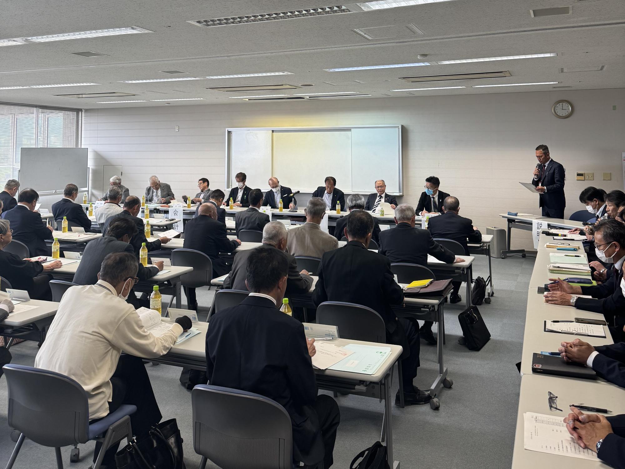 区長会の様子